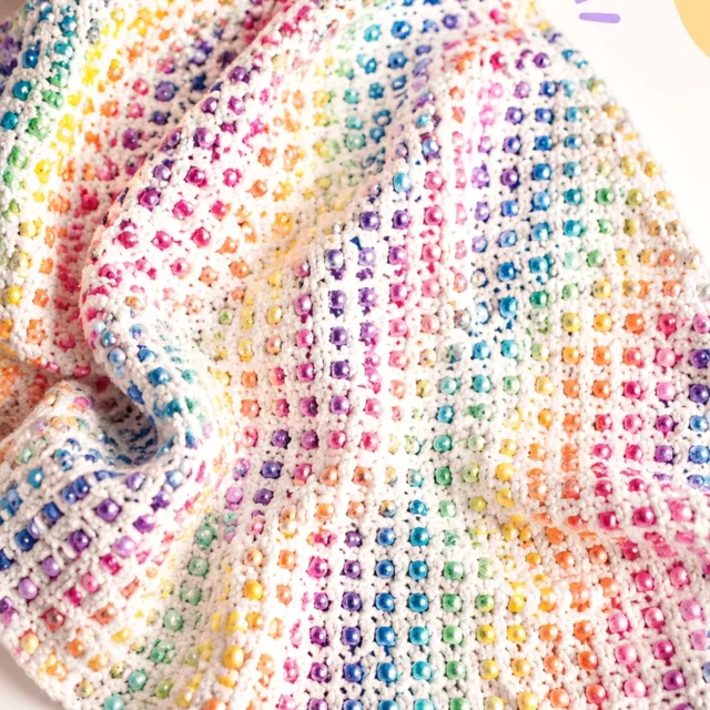 Beaded single crochet panel with an open grid texture