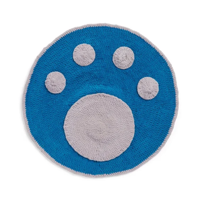 Double crochet paw print rug for a pet corner