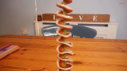 Easy wind spinner pattern worked flat then curled — photo 5