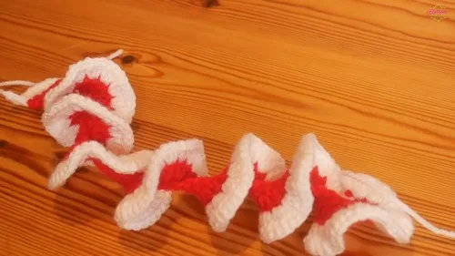 Easy wind spinner pattern worked flat then curled