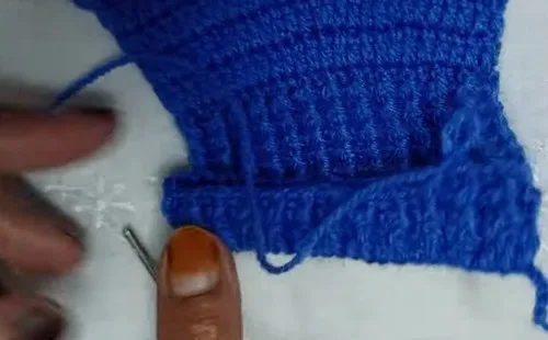 Open-Finger Crochet Baby Gloves With a Snug Cuff — photo 2