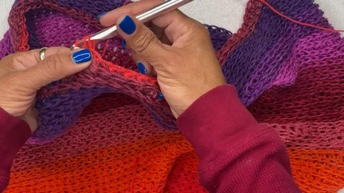 Ridged half double crochet infinity scarf from a mandala yarn cake — photo 3